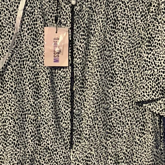 MISSGUIDED Flutter Sleeve Dalmatian Print Midi Dress, Size 14; NWT - Picture 12 of 16